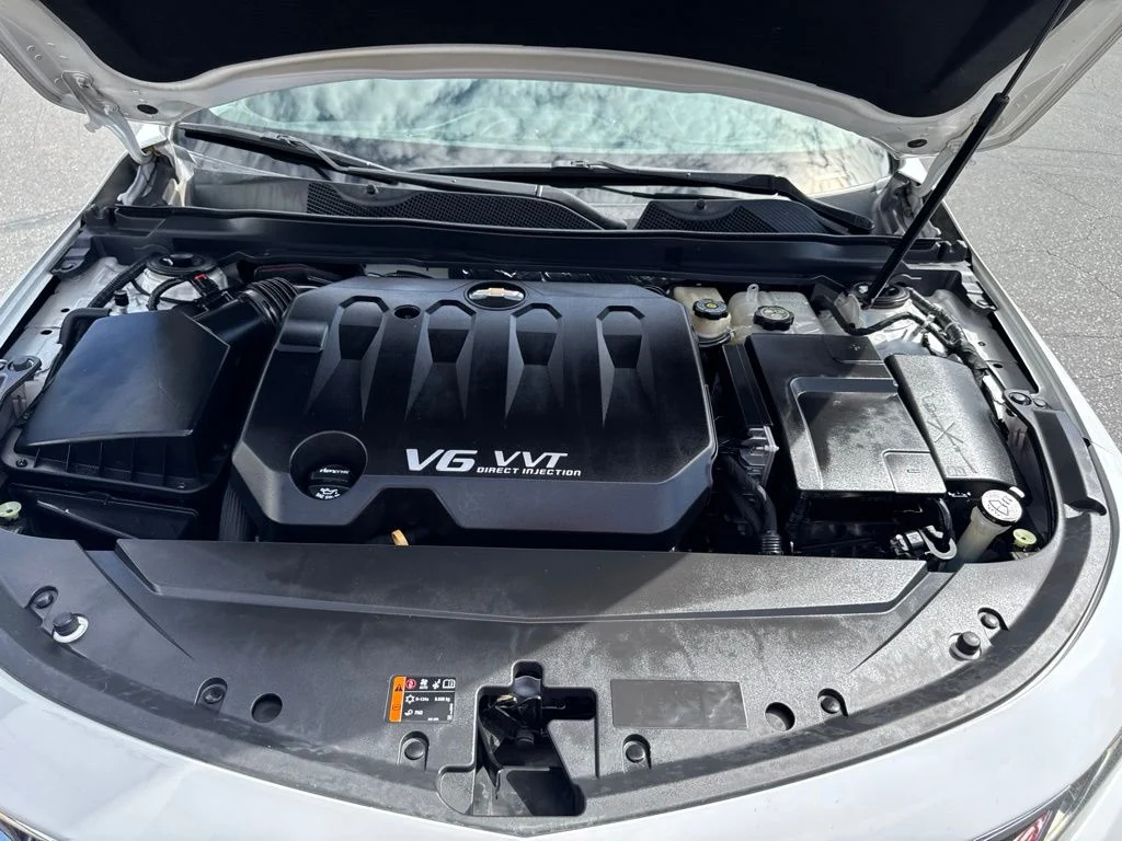 Used 2017 White Chevrolet LT image 19