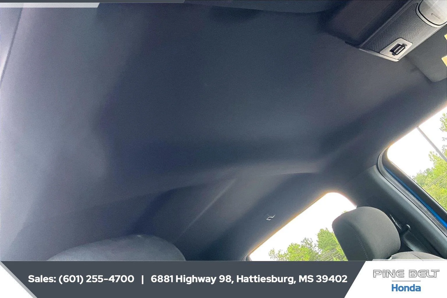 Used 2019 Velocity Blue Ford XLT image 16