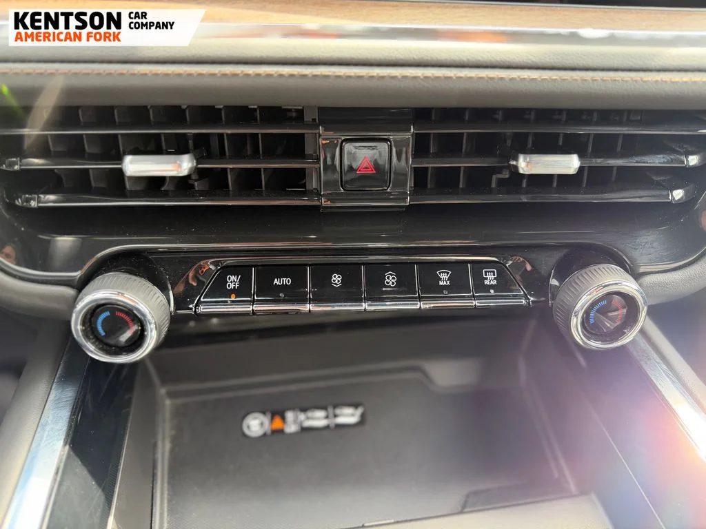 2025 Chevrolet Suburban High Country - Photo 23