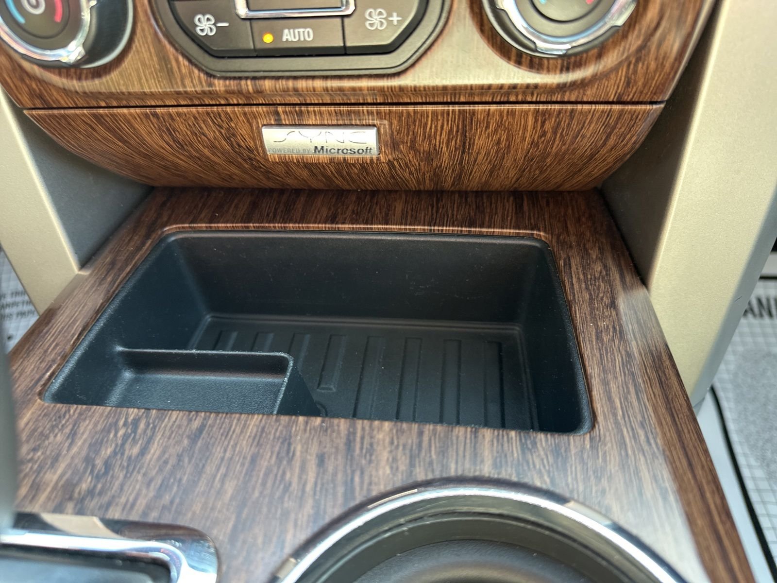 Used 2014 White Ford Lariat image 65
