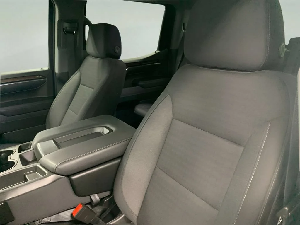 2023 Chevrolet Silverado 1500 LT - Photo 19