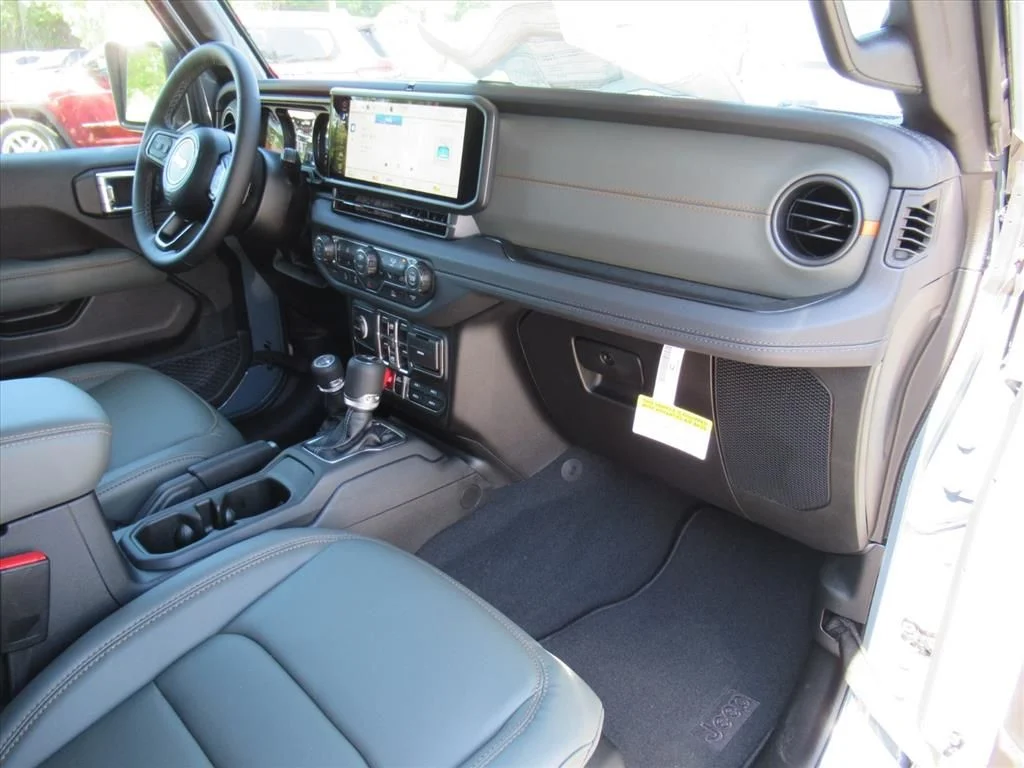New 2026 Anvil Clear-Coat Exterior Paint Jeep Mojave image 9