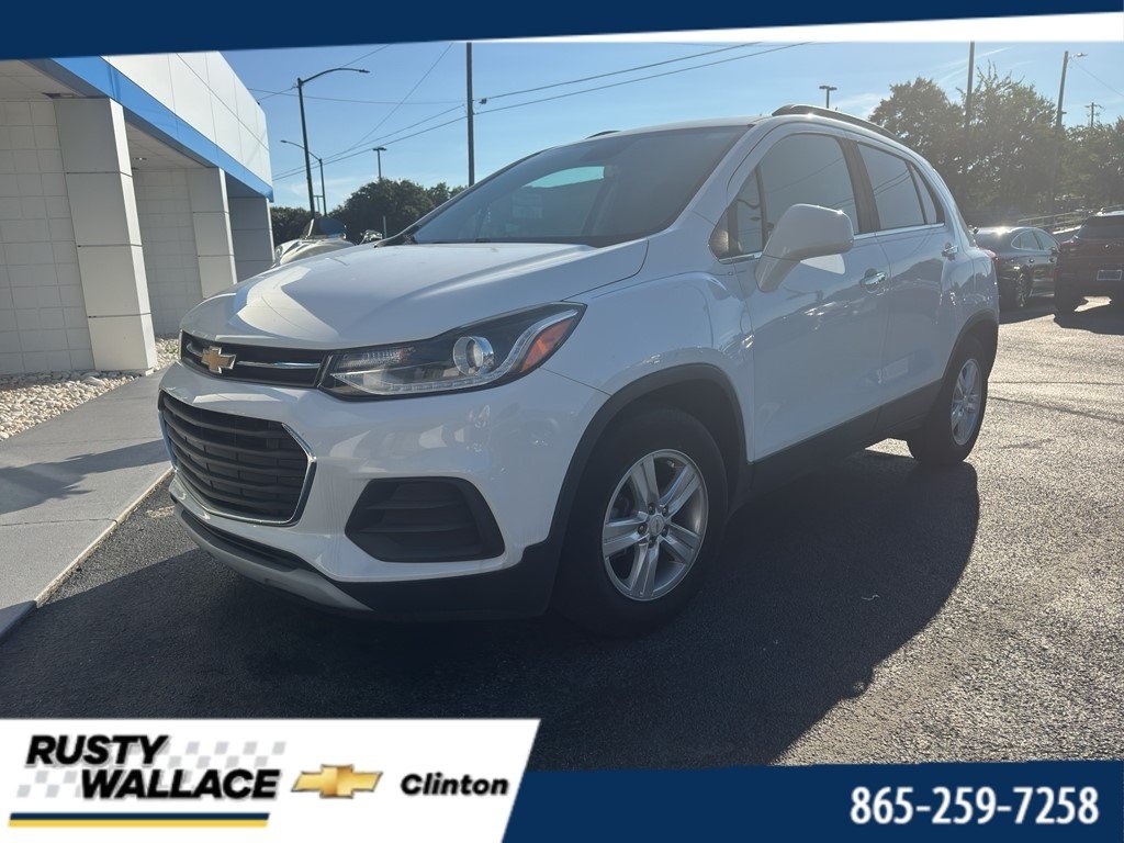 Used 2020 SUMMIT WHITE Chevrolet LT image 1