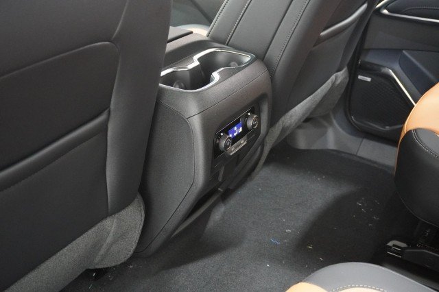 2027 Chevrolet Traverse Z71 - Photo 26