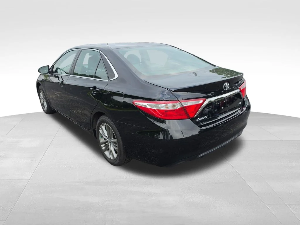 Used 2017 Black Toyota SE image 4