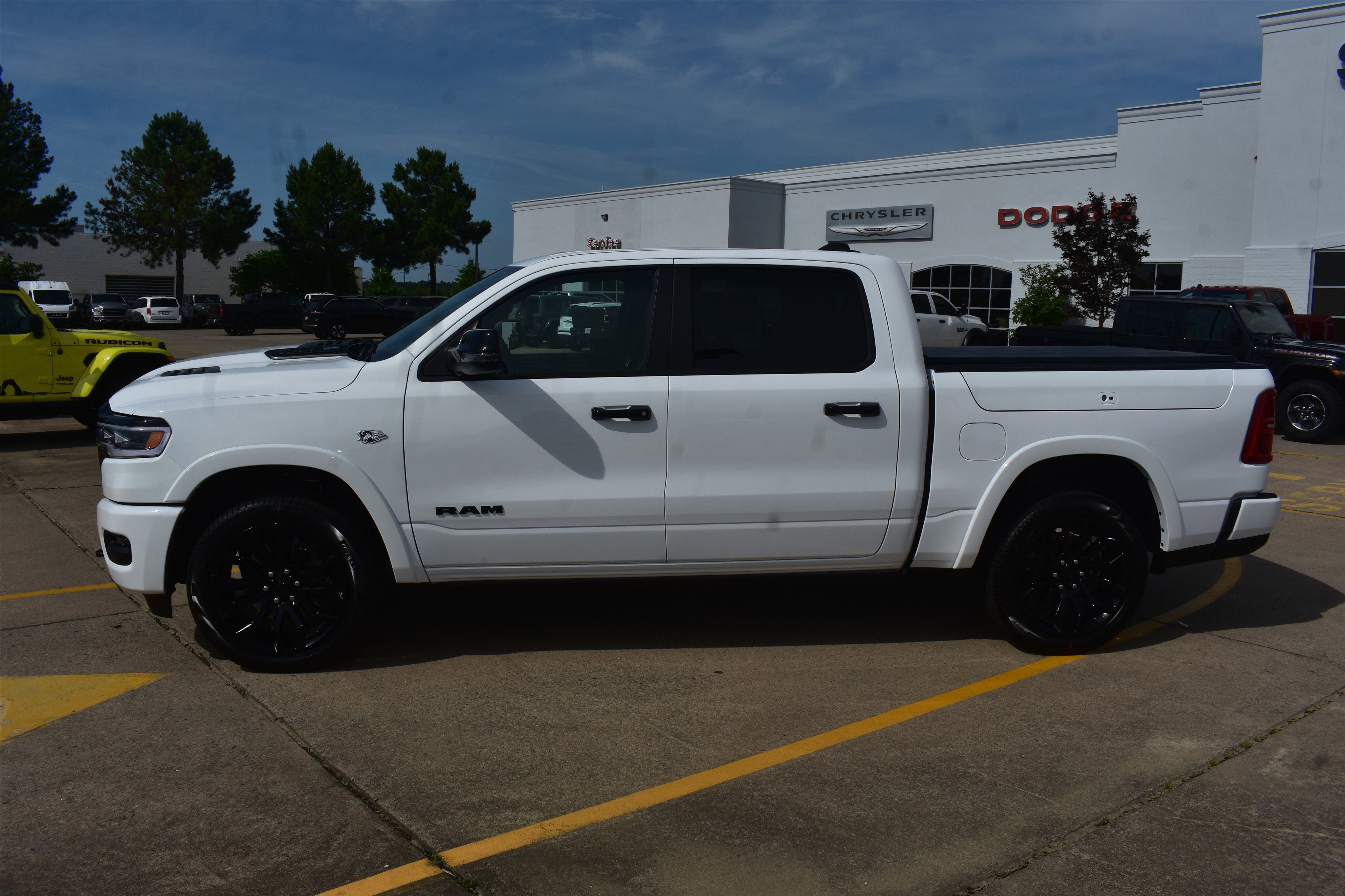 New 2026 Bright White Clear-Coat Exterior Paint RAM Limited image 10