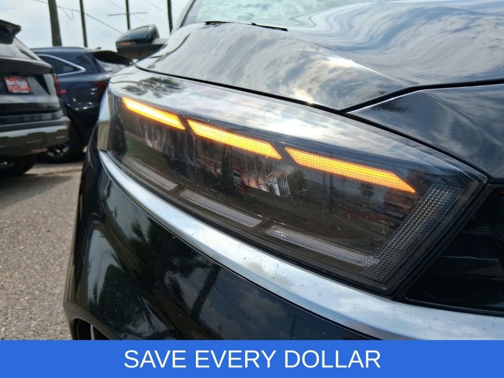 Used 2022 Black Kia GT image 5