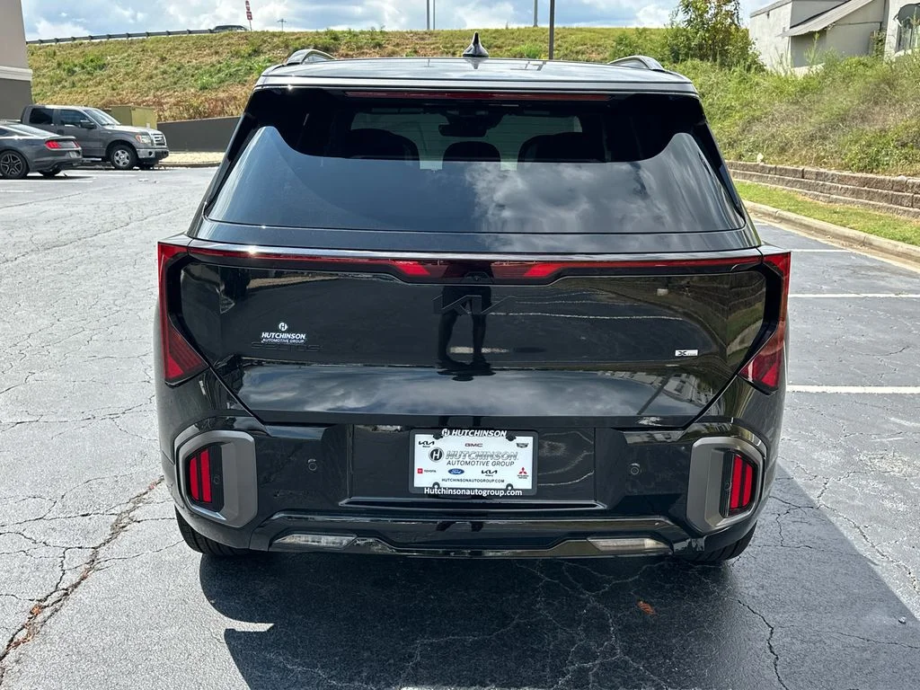 New 2027 Black Kia X-Line S image 6