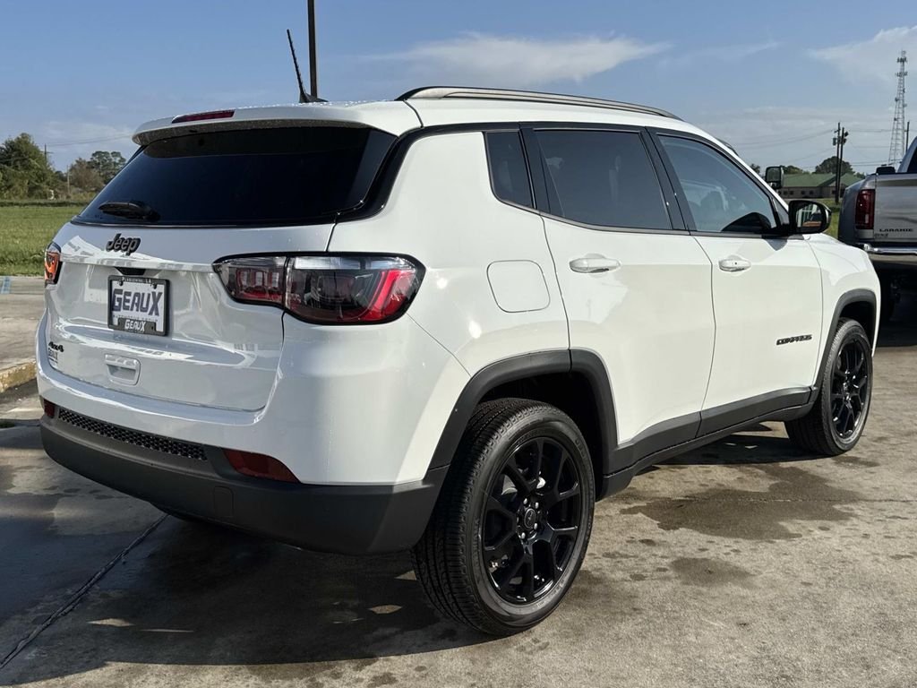 2026 Jeep Compass Altitude - Photo 13