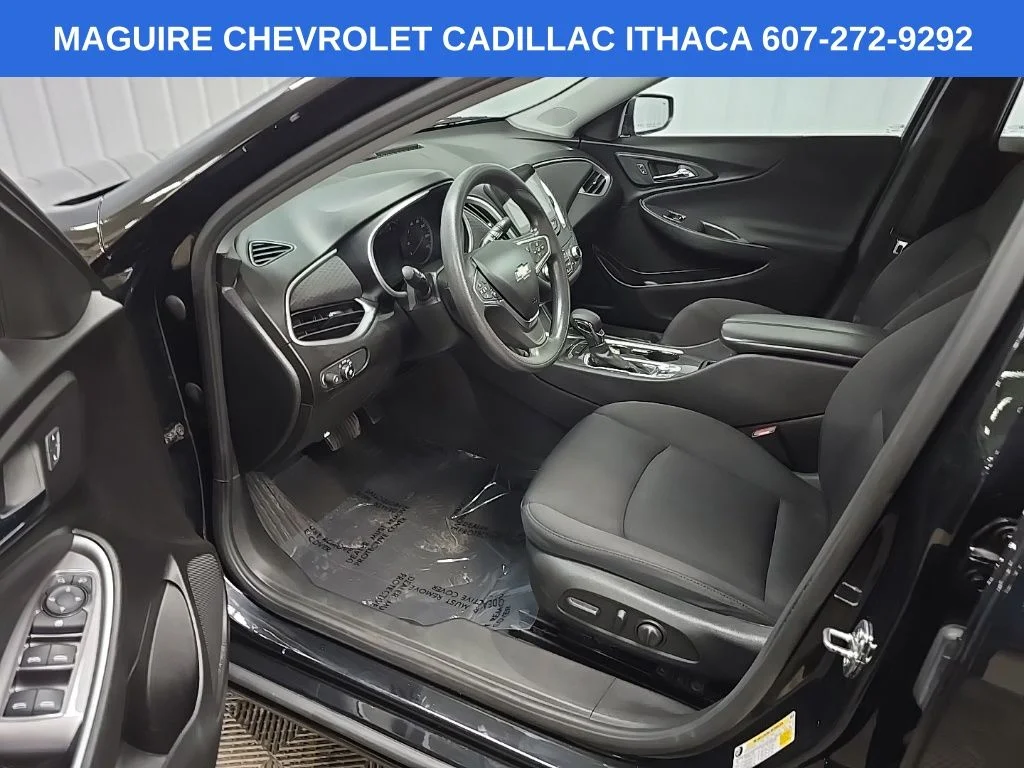 Used 2023 Black Chevrolet LT image 28
