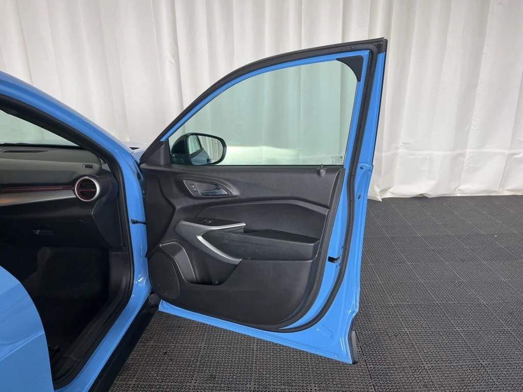 Used 2024 Blue Chevrolet 1RS image 18