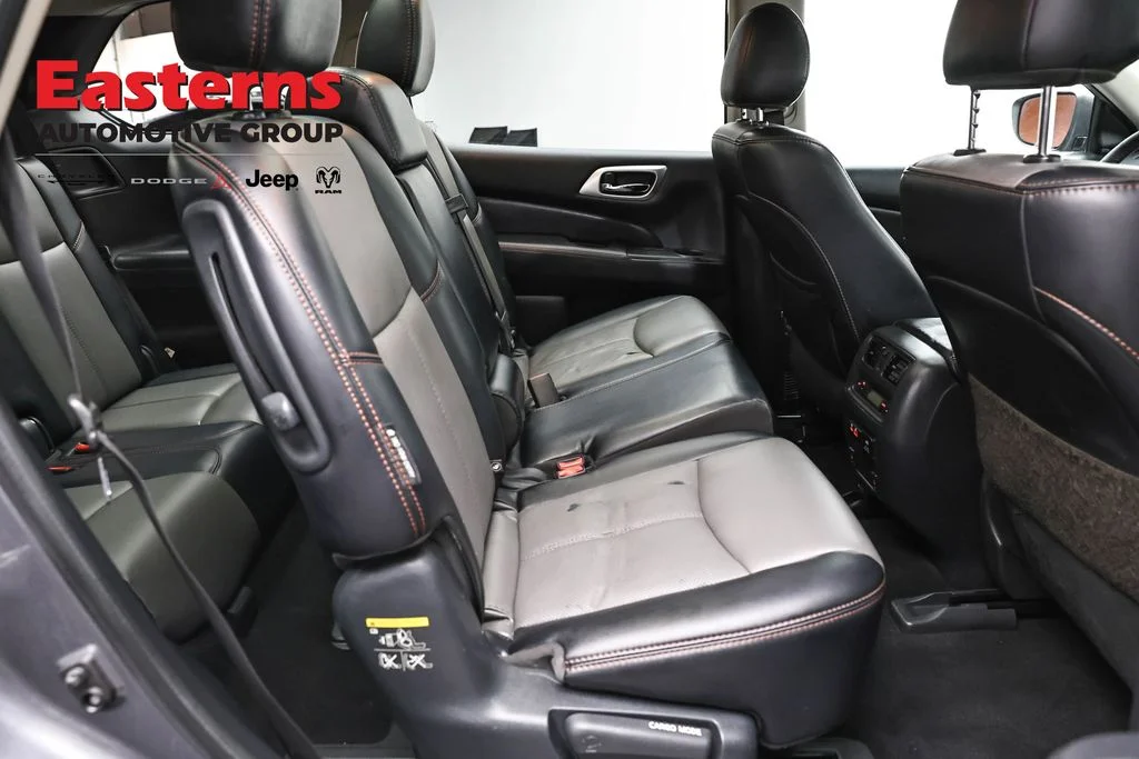 Used 2020 Gray Nissan SL image 30