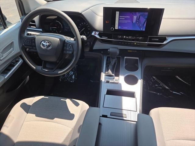 Certified Used 2025 MAGNETIC GRAY MET. Toyota  image 29