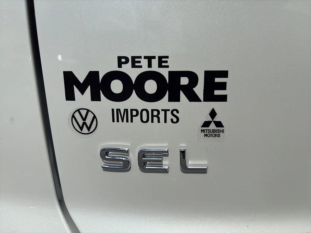 New 2026 Opal White Pearl Volkswagen 2.0T SEL Premium R-Line 4MOTION image 13