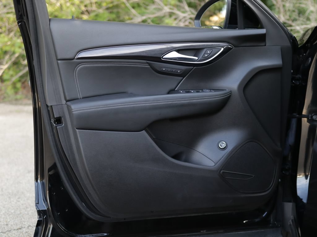 Used 2023 Ebony Twilight Metallic Buick Essence image 24