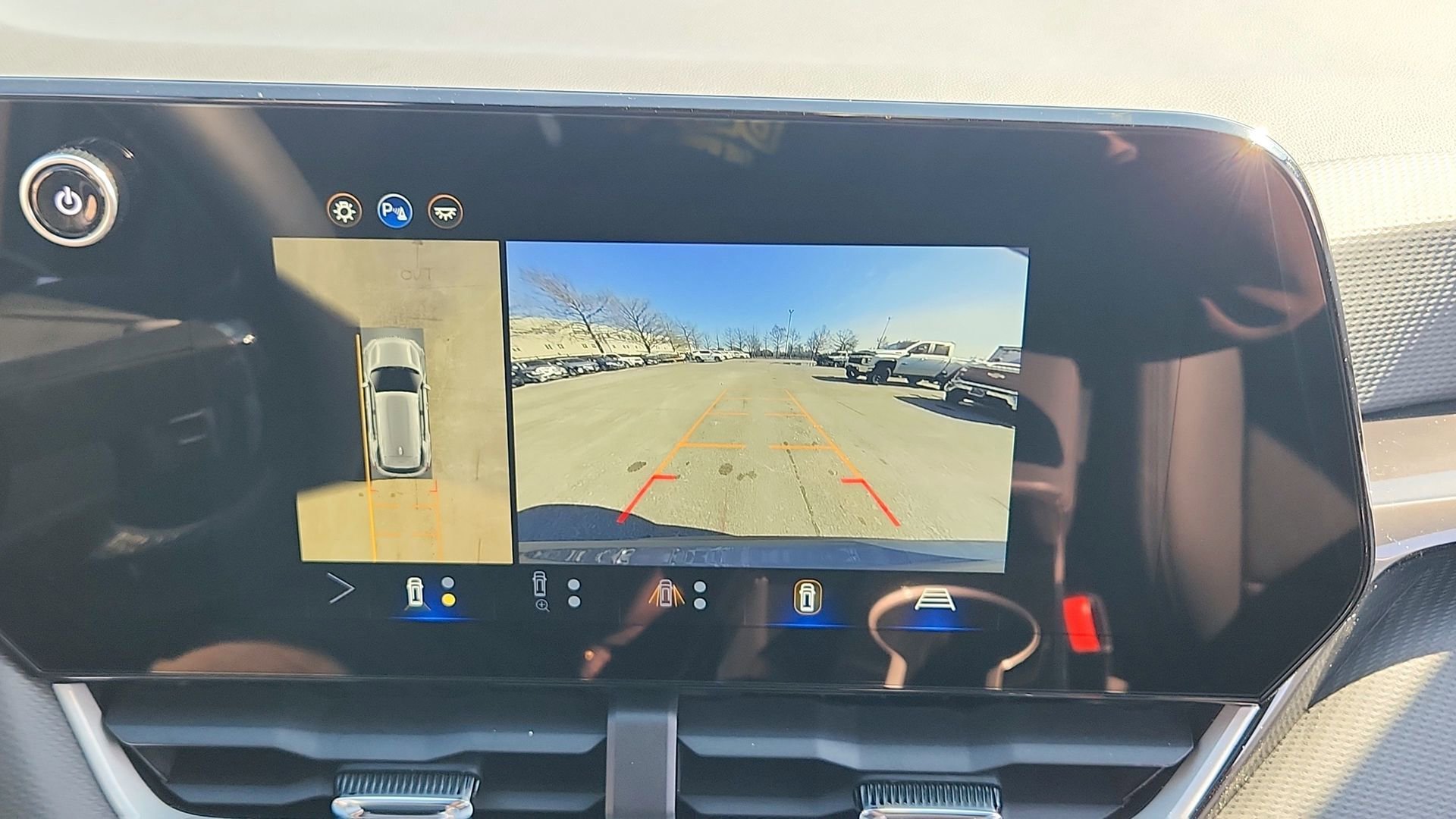 2026 Chevrolet Equinox LT - Photo 19