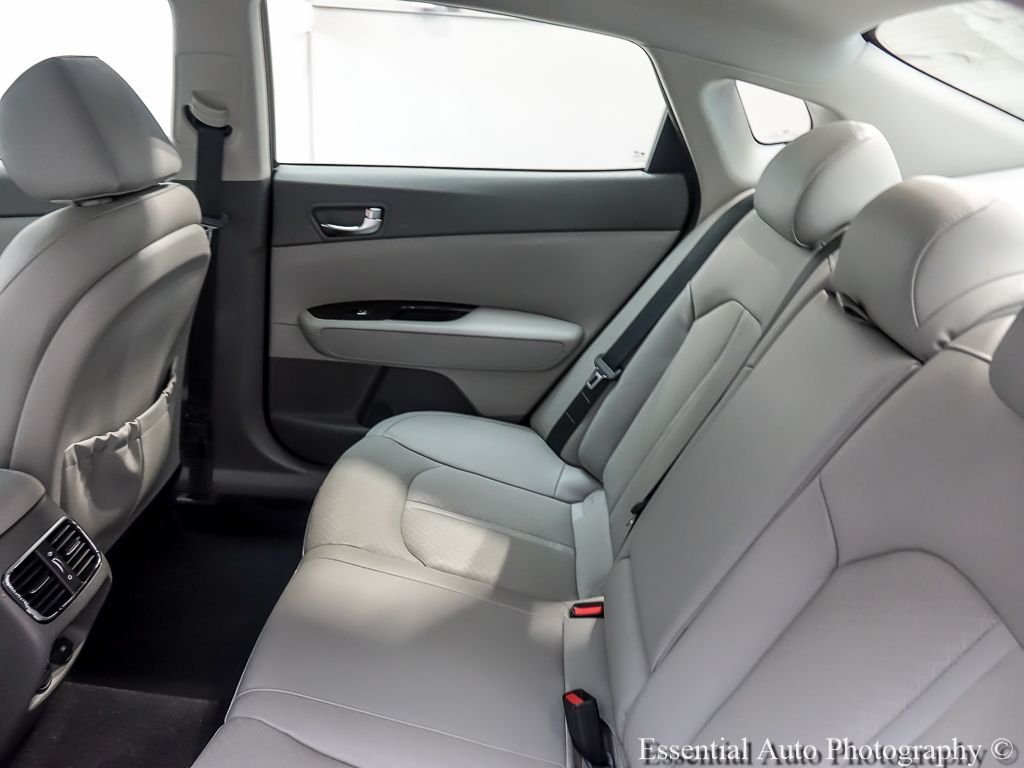 Used 2016 Ebony Black Kia EX image 11