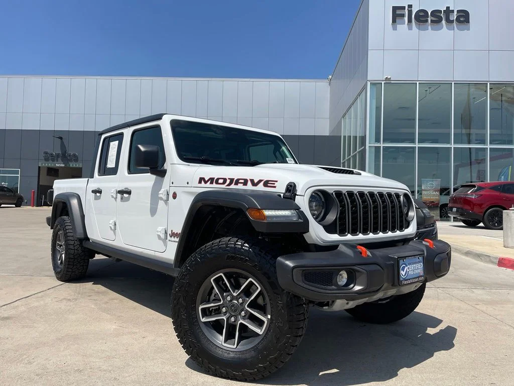 Used 2026 White Jeep Mojave image 1