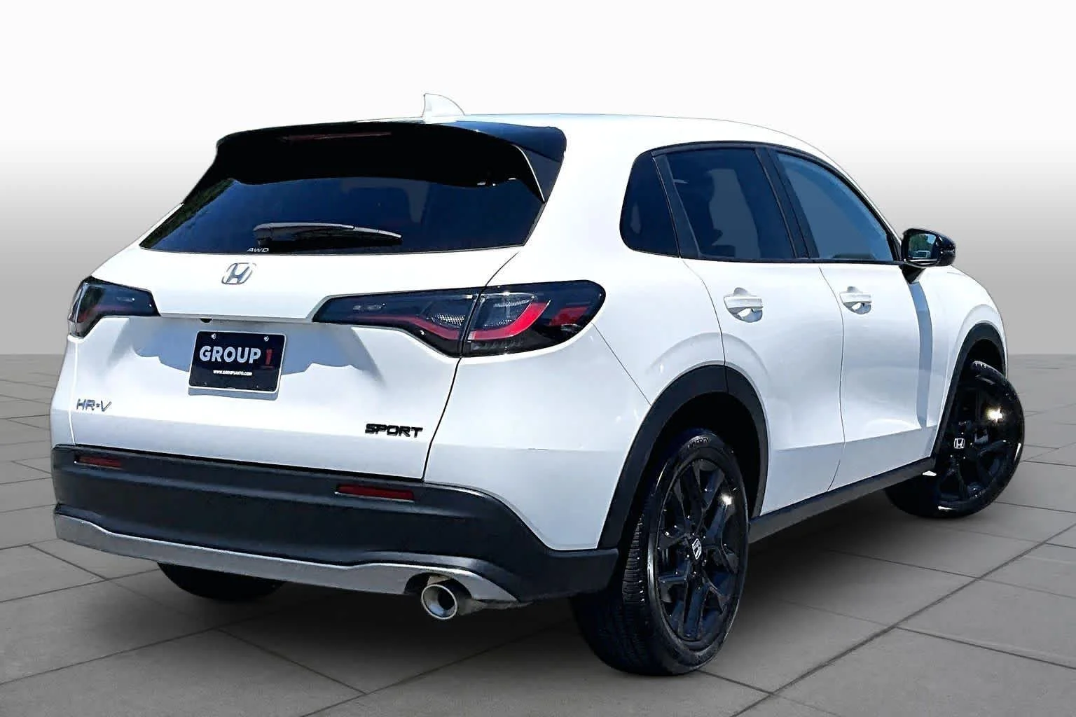 Used 2025 Platinum White Pearl Honda Sport image 13