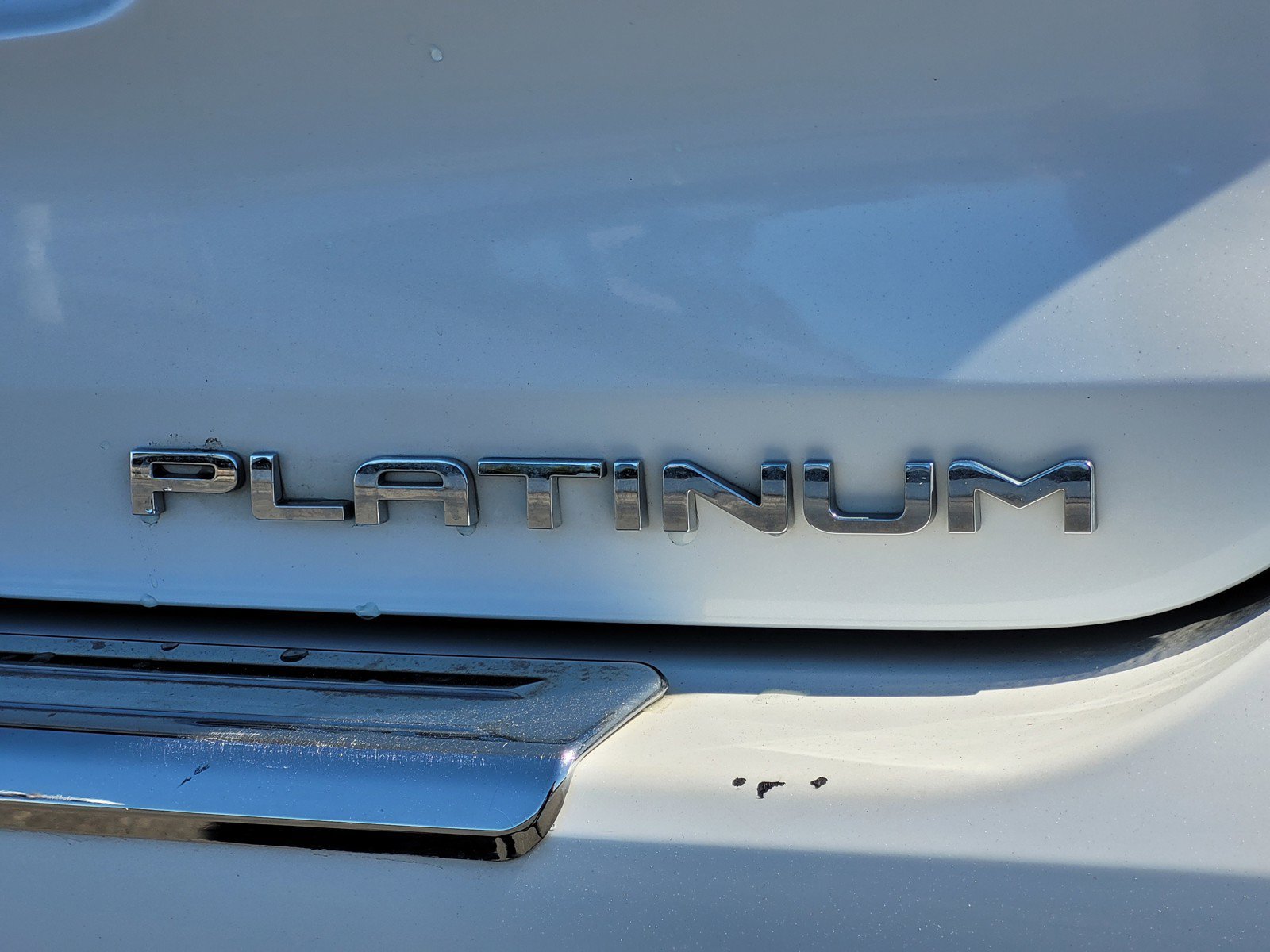 Used 2023 White Toyota  image 11