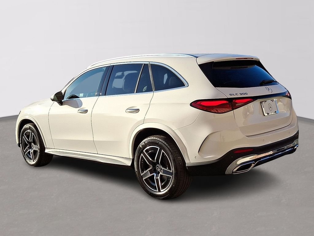 Used 2026 Polar White Mercedes-Benz GLC 300 image 4