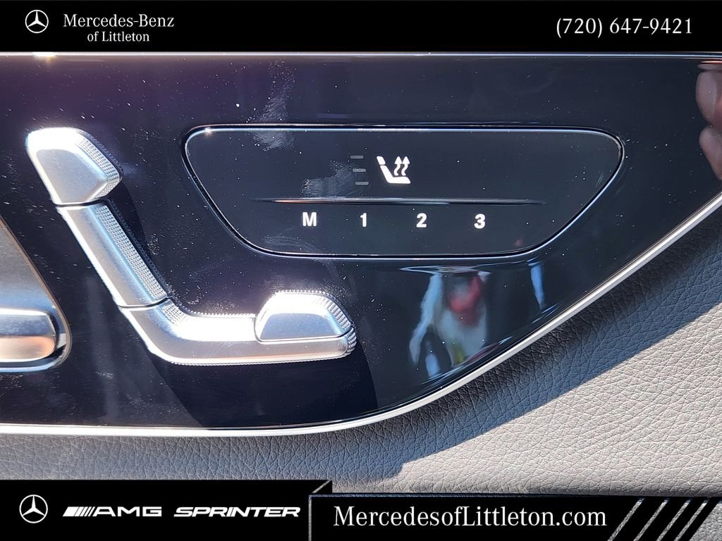 New 2026 Black Mercedes-Benz GLC 300 image 25