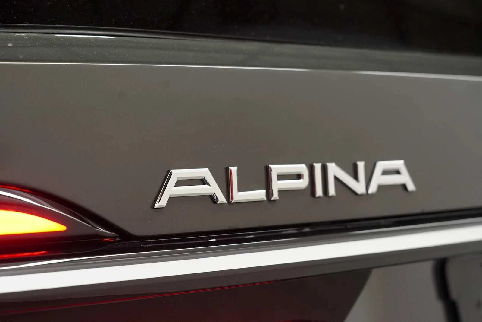 Used 2026 Dravit Grey Metallic BMW ALPINA XB7 image 8