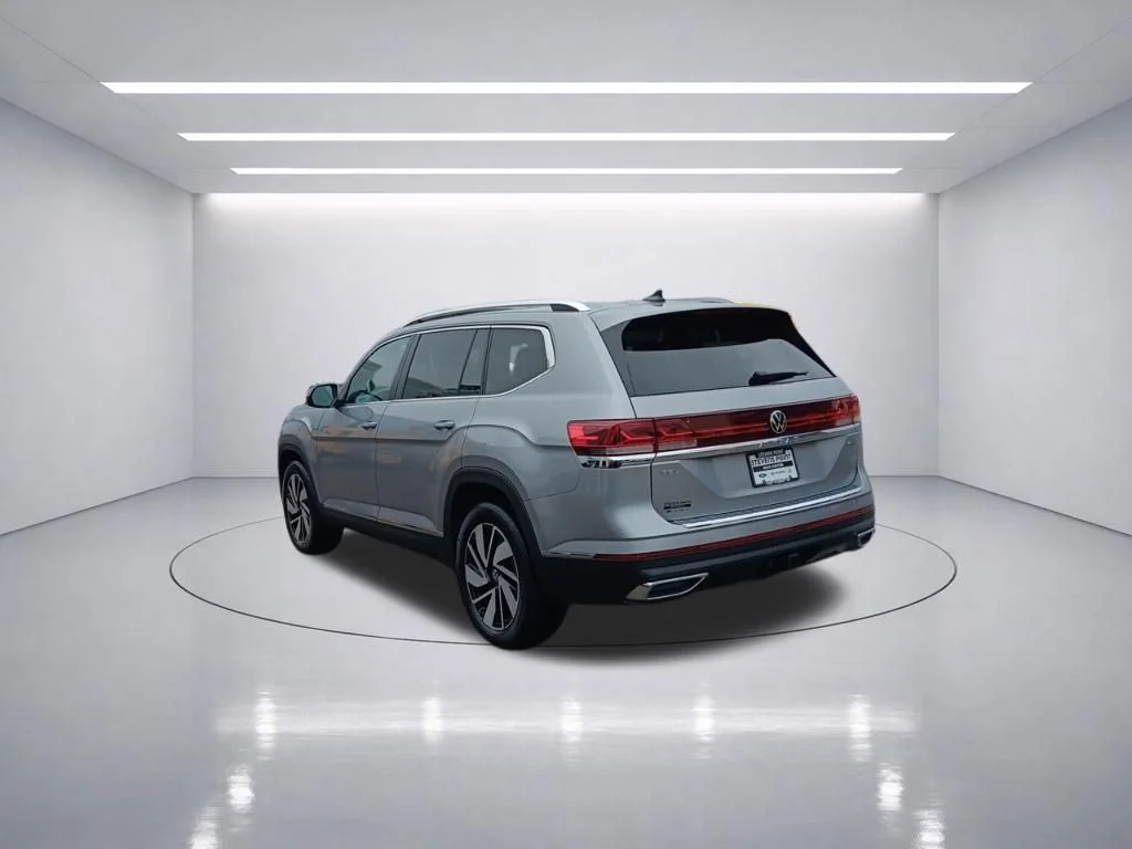 Used 2024 Silver Mist Metallic Volkswagen 2.0T SEL image 5