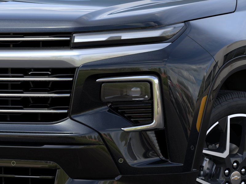 New 2026 Mosaic Black Metallic Chevrolet AWD High Country image 10