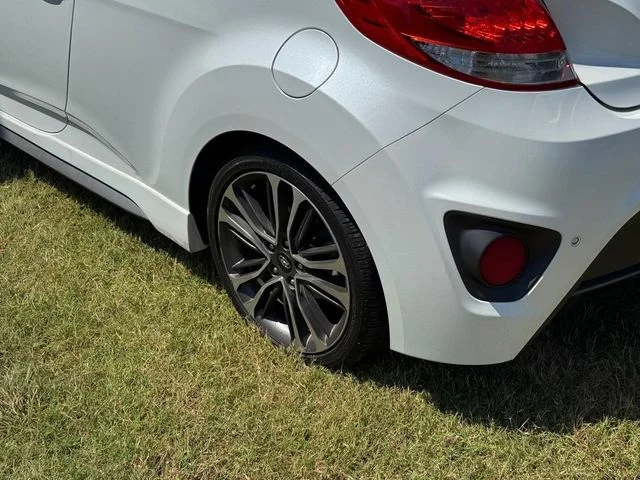 Used 2016 White Hyundai Turbo image 21