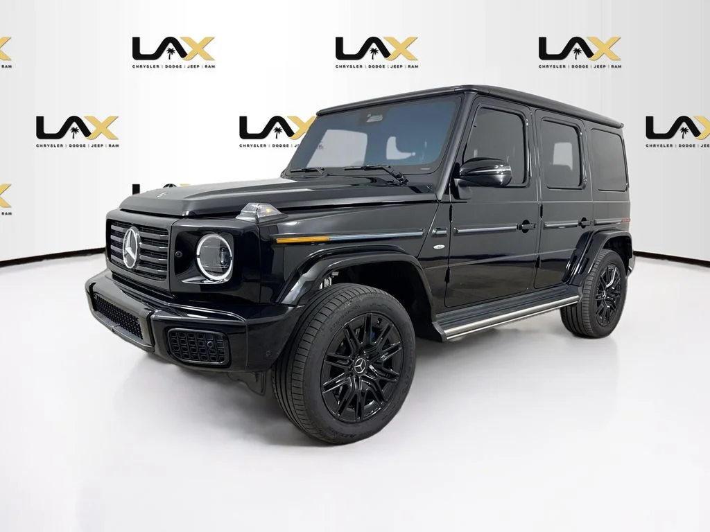 Used 2025  Mercedes-Benz G 580 image 3