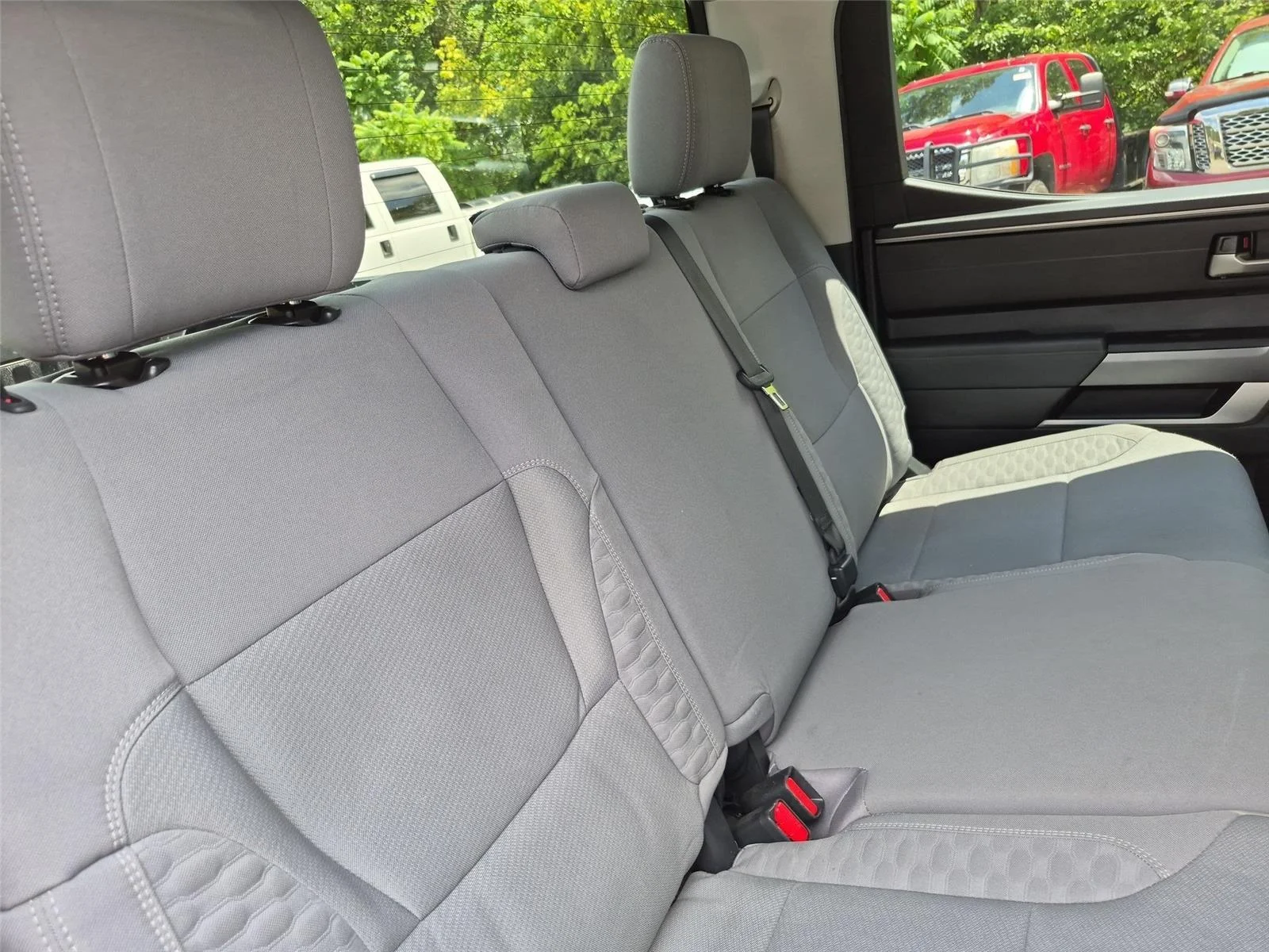 Used 2023 Ice Cap Toyota SR5 image 34