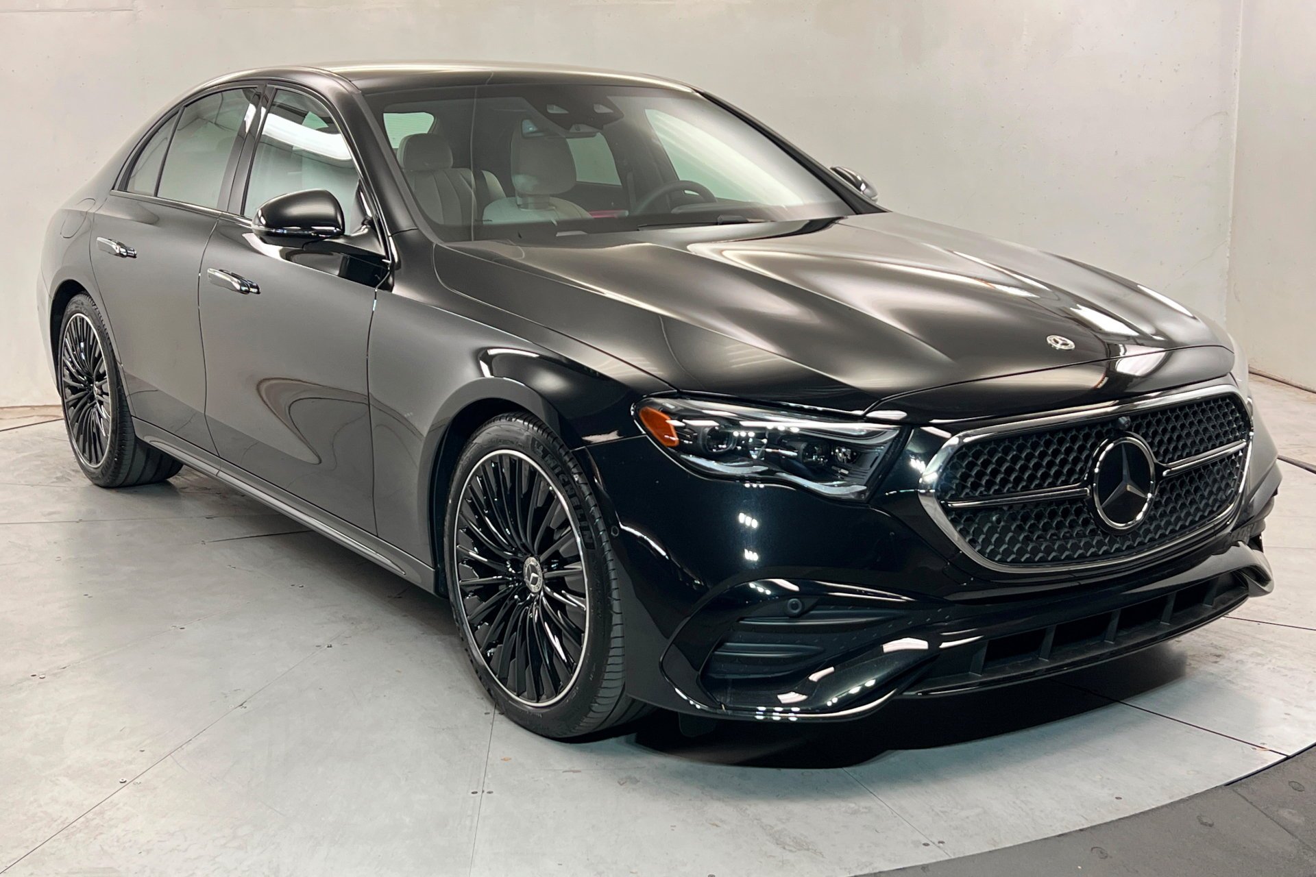 New 2026 Obsidian Black Metallic Mercedes-Benz E 450 image 8