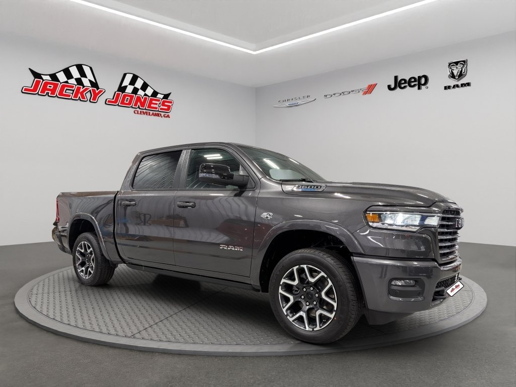 New 2026 Granite Crystal Metallic Clear-Coat Exterior Paint RAM Laramie image 11
