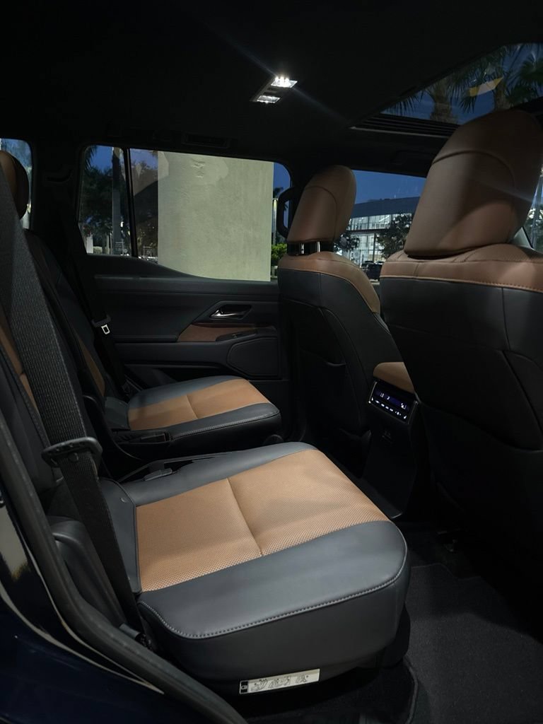 Used 2025 Nightfall Mica Lexus GX 550 Premium+ image 6