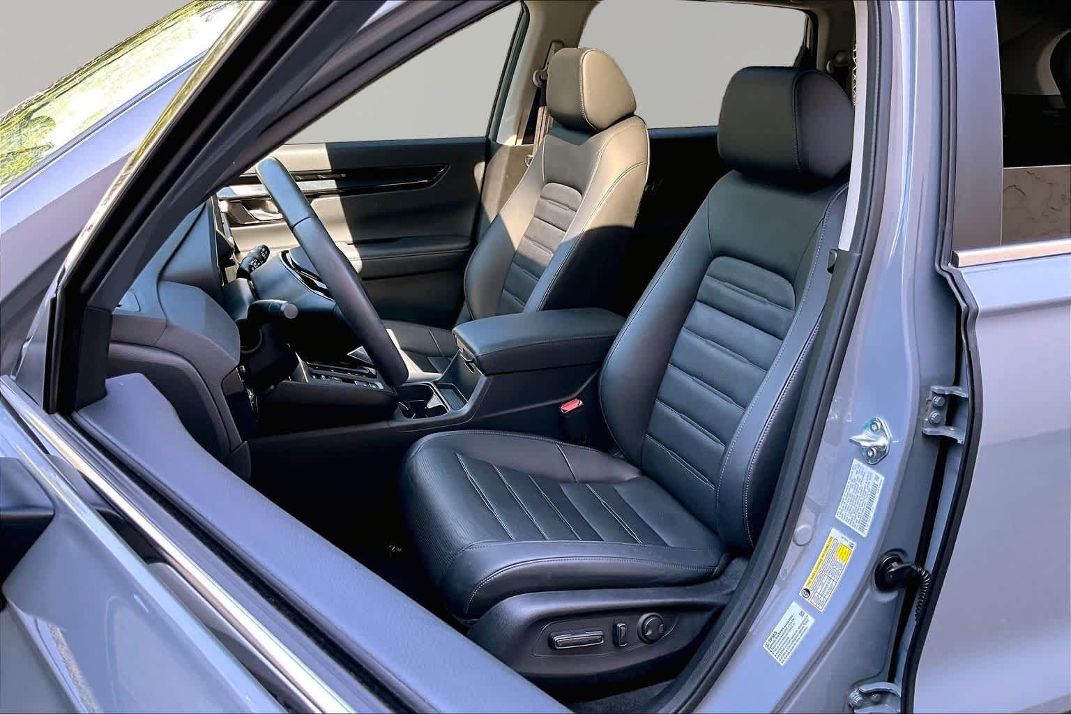 Used 2024 Urban Gray Pearl Honda EX-L image 8