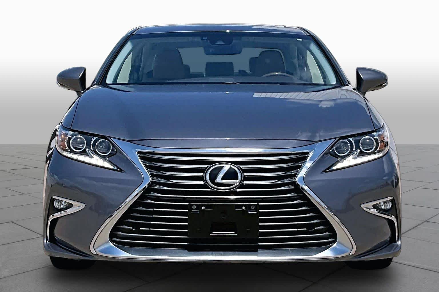 Used 2016 Nebula Gray Pearl Lexus  image 4