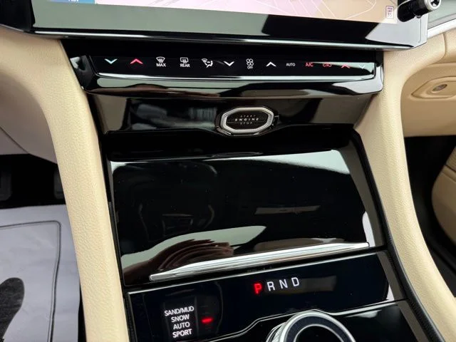 New 2026 Velvet Red Pearl-Coat Exterior Paint Jeep Limited image 22