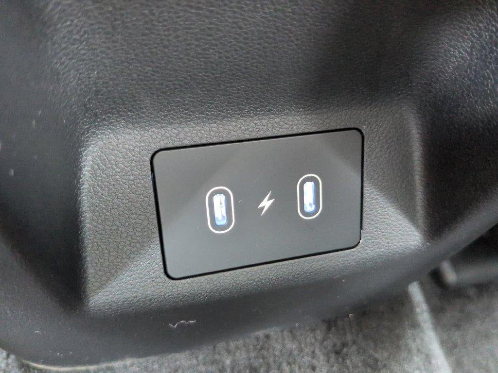 New 2026 White Hyundai SEL Plus FWD image 20