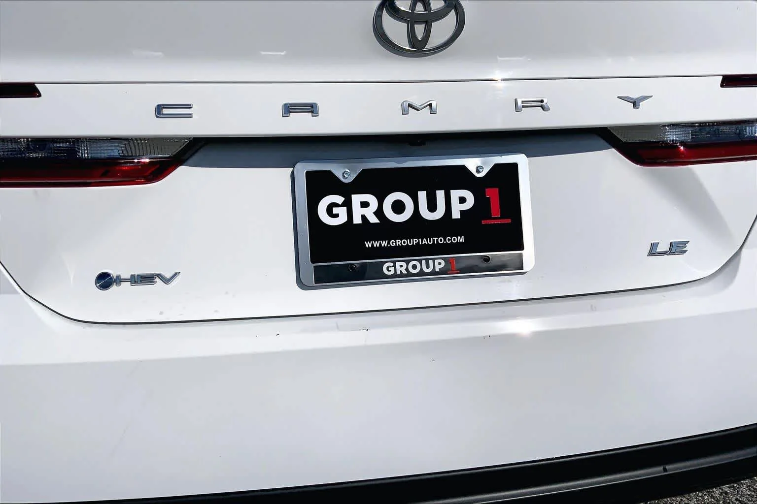 Used 2025 Ice Cap Toyota LE image 10