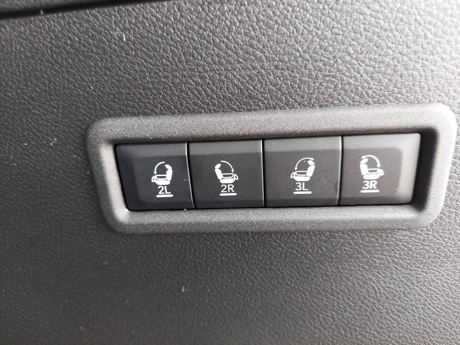 New 2026 Velvet Red Pearlcoat Jeep Limited Altitude image 34