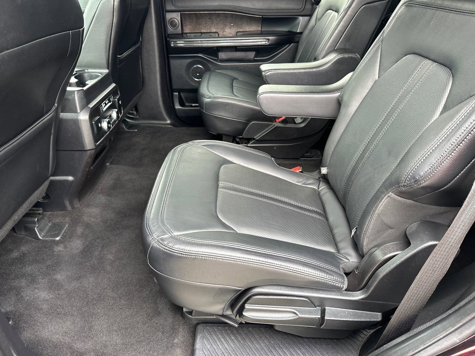 Used 2019 Black Ford Limited image 21
