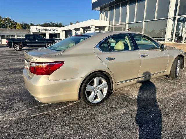 Used 2010 Beige Lexus 460 image 7