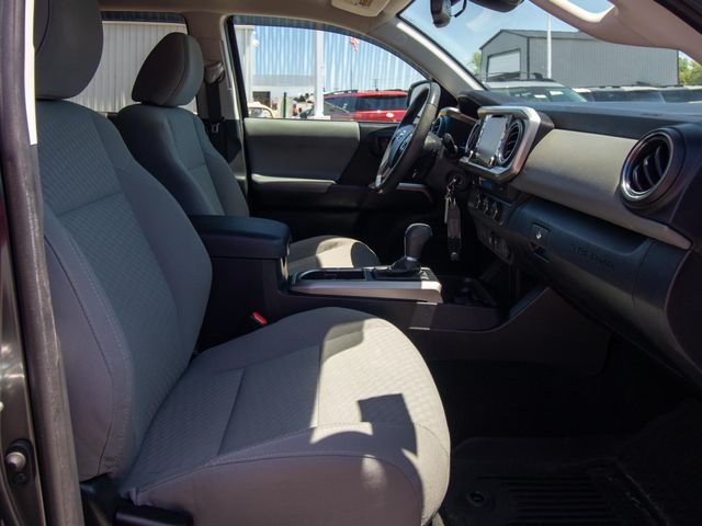2021 Toyota Tacoma SR5 - Photo 17