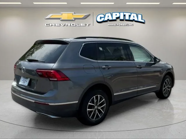 Used 2020 Gray Volkswagen 2.0T SE image 5