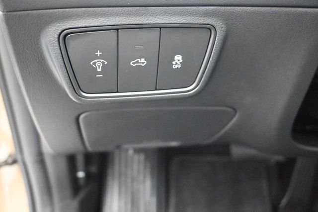 Used 2023 Beige Hyundai Limited image 21