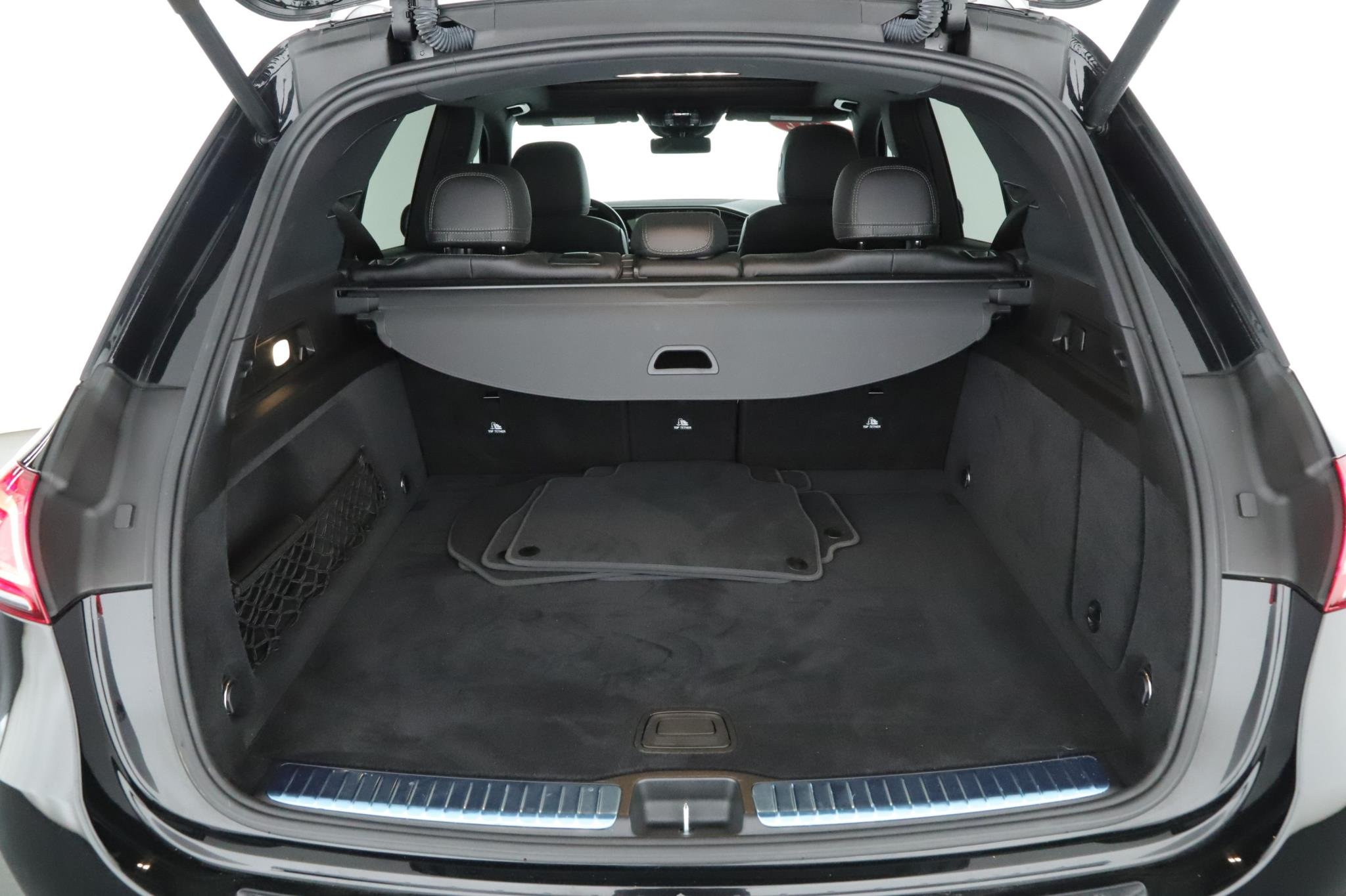 Used 2022 Black Mercedes-Benz GLE 450 4MATIC® SUV image 19