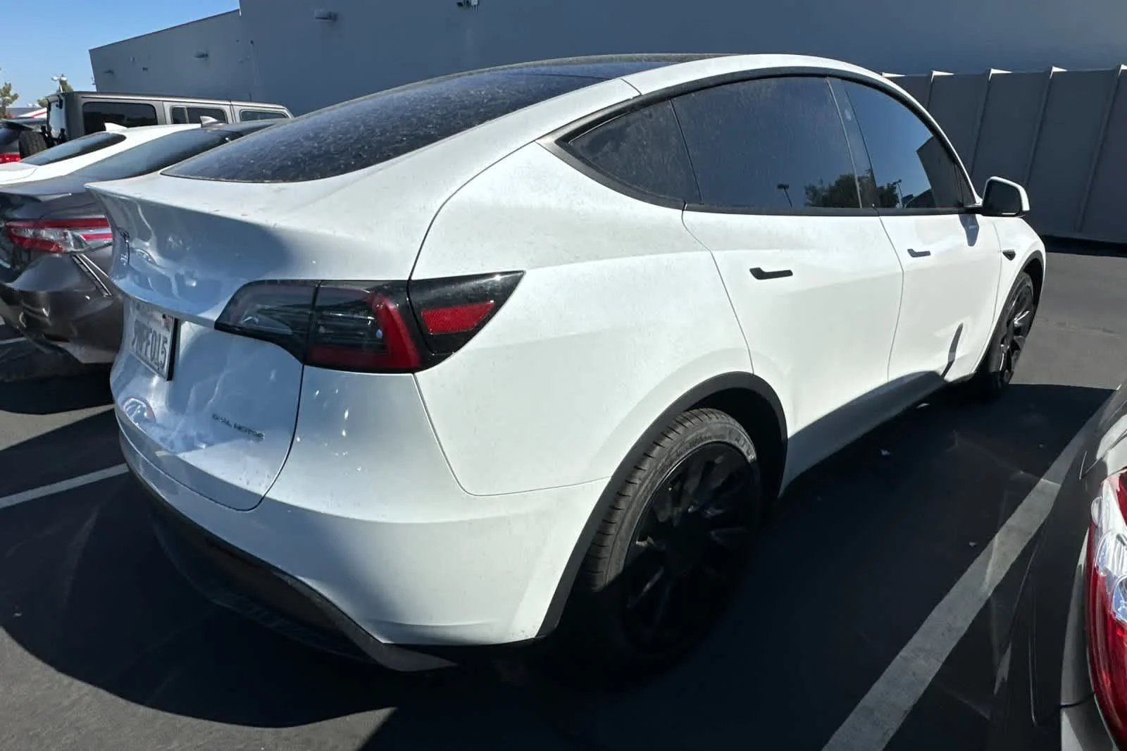 Used 2024  Tesla Long Range image 2
