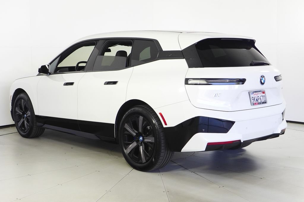 Certified Used 2024 Alpine White BMW xDrive50 image 8