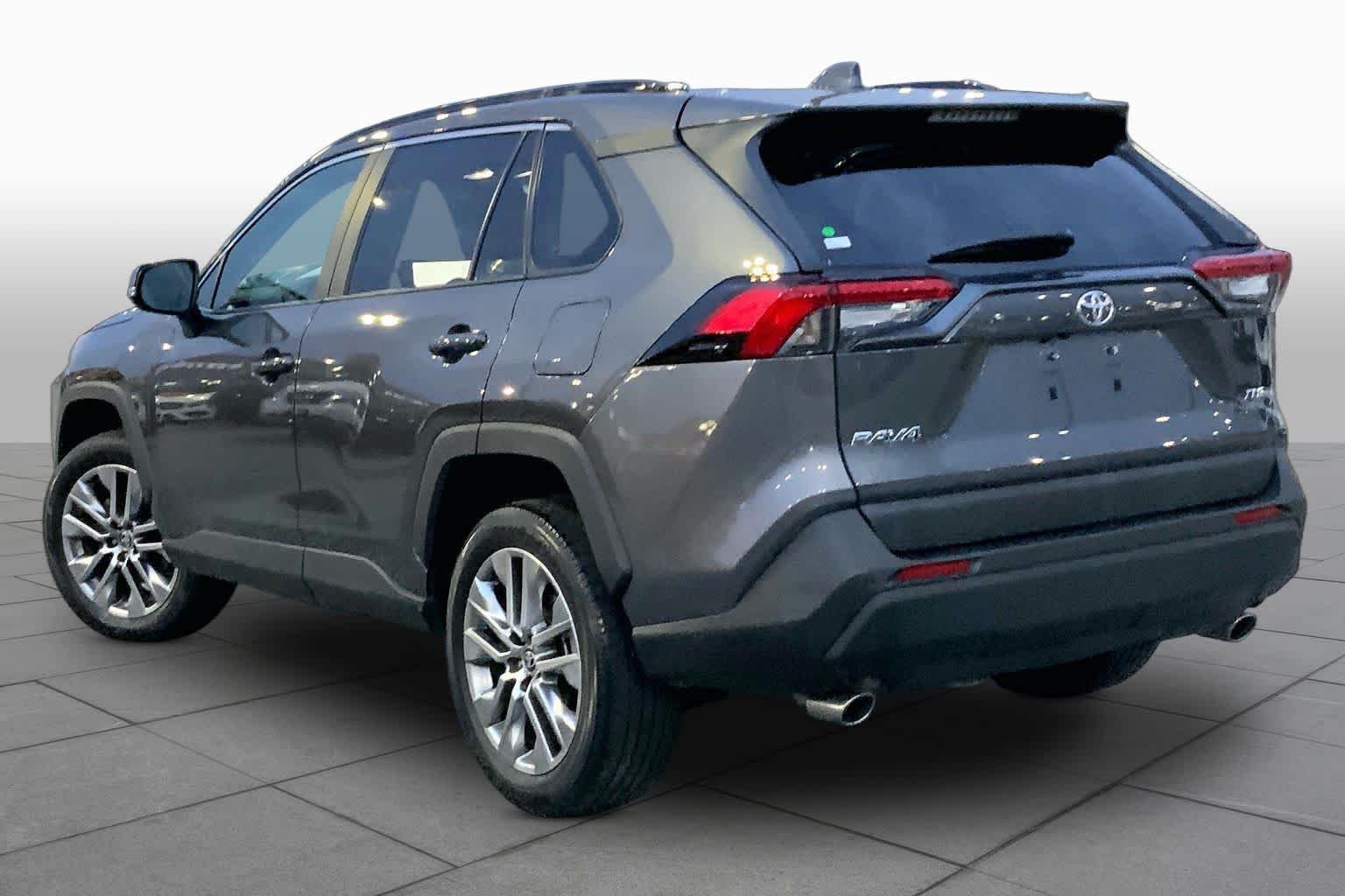 Certified Used 2023 Magnetic Gray Metallic Toyota XLE Premium image 11